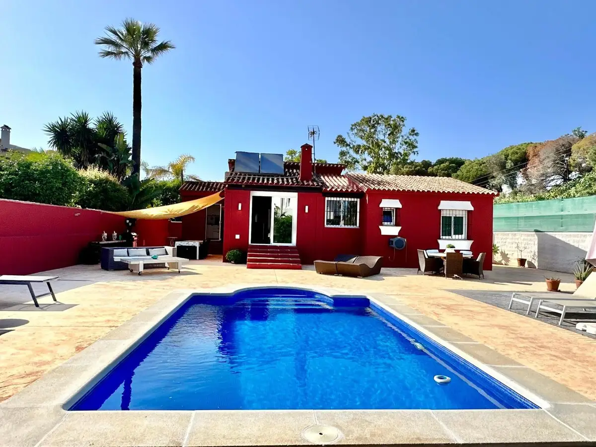 Detached Villa for sale in Marbella — photo 1