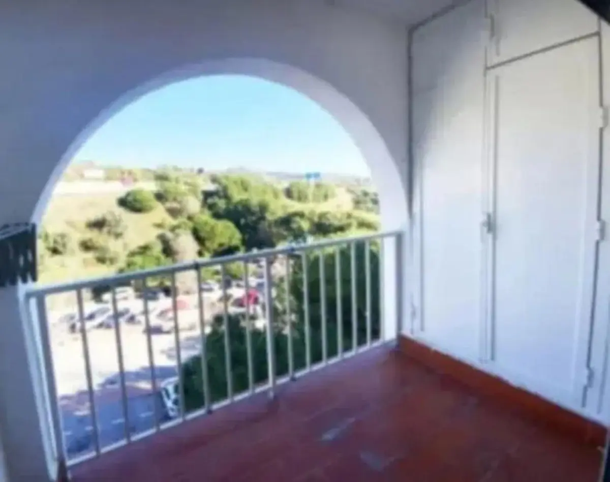 Middle Floor Apartment for sale in Marbella — photo 1