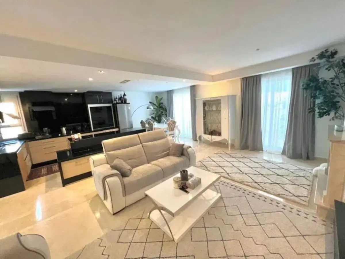 Duplex for sale in Nueva Andalucía — photo 1