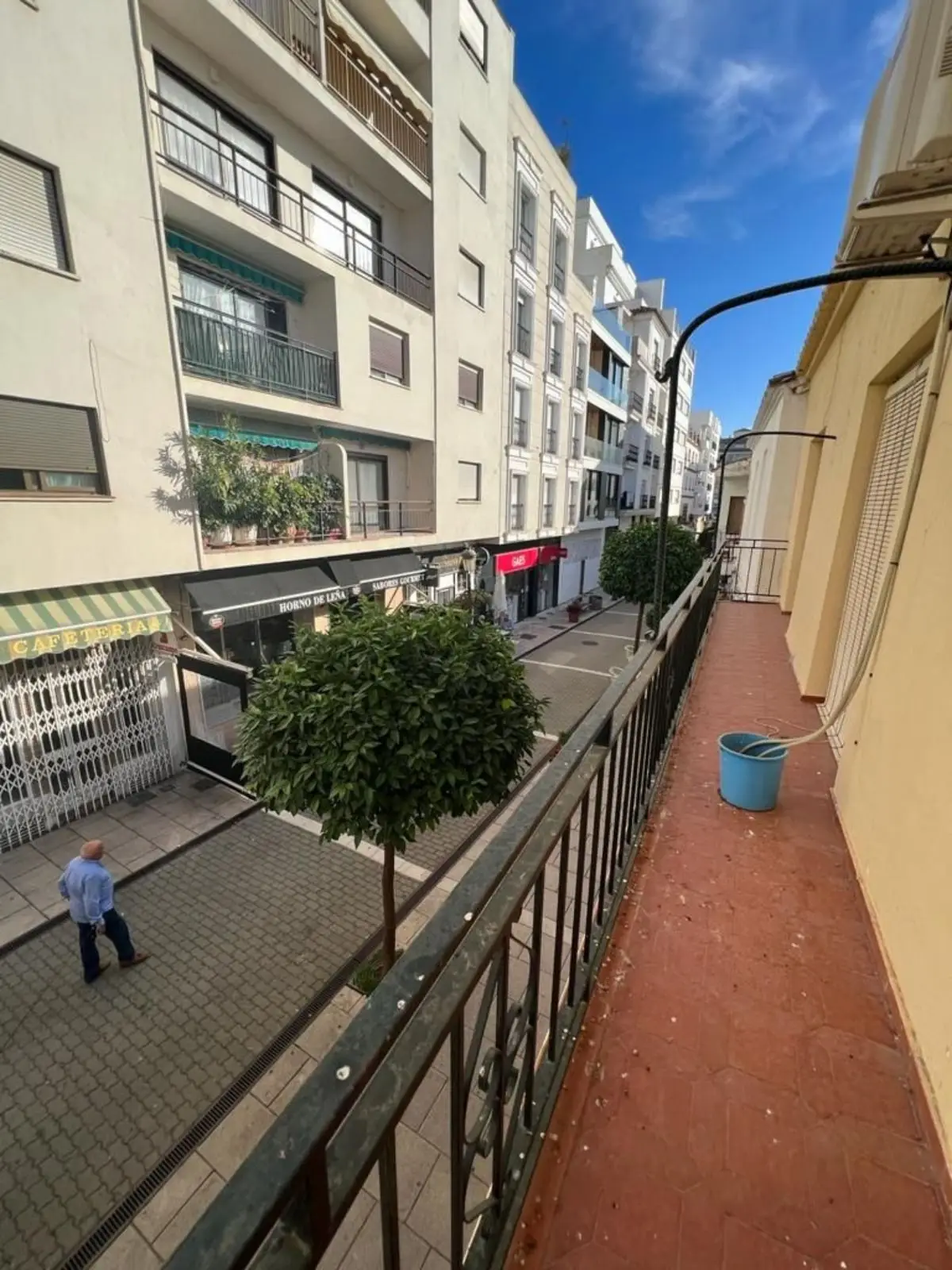 Semi-Detached House for sale in Estepona — photo 1
