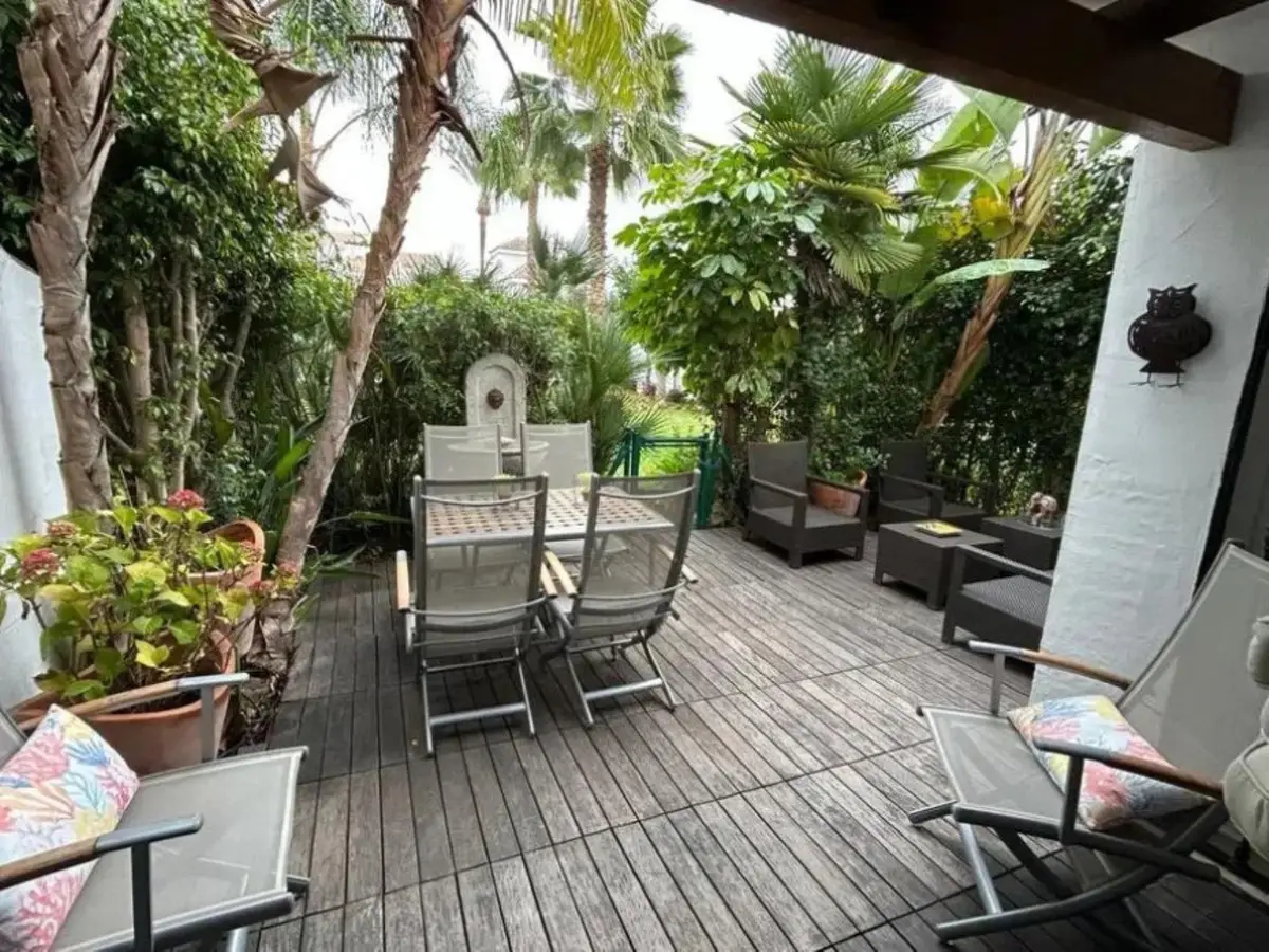 Semi-Detached House for sale in Puerto Banús — photo 1