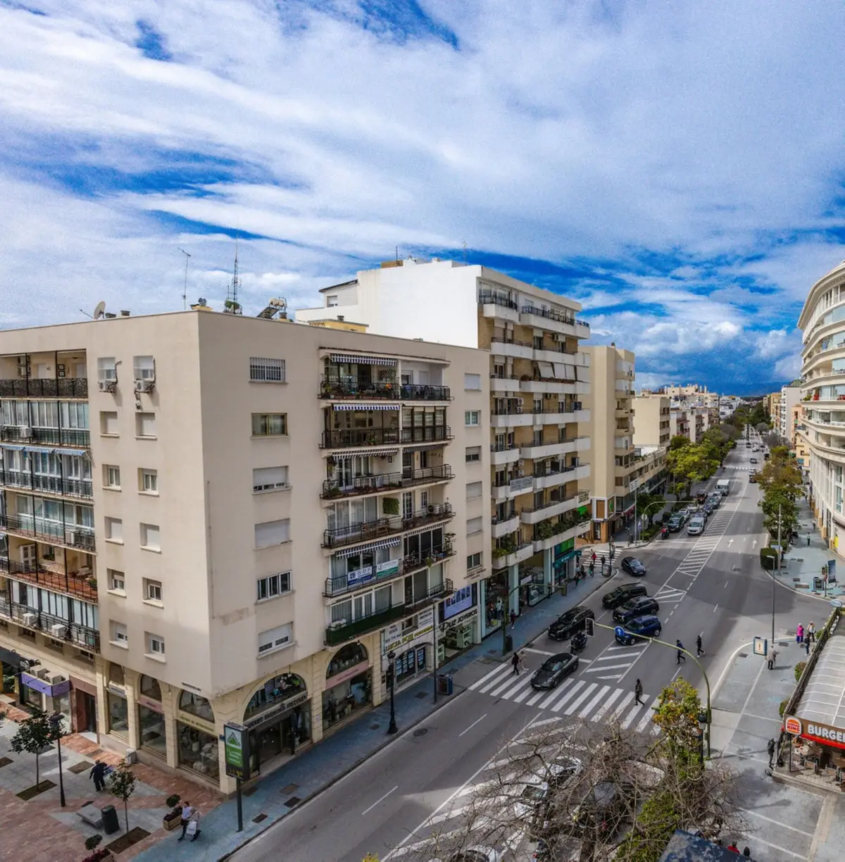 Middle Floor Apartment for sale in Marbella — photo 1