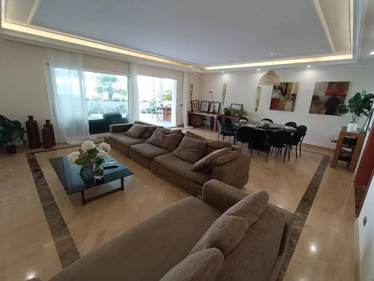 Ground Floor Apartment for sale in Puerto Banús — photo 1