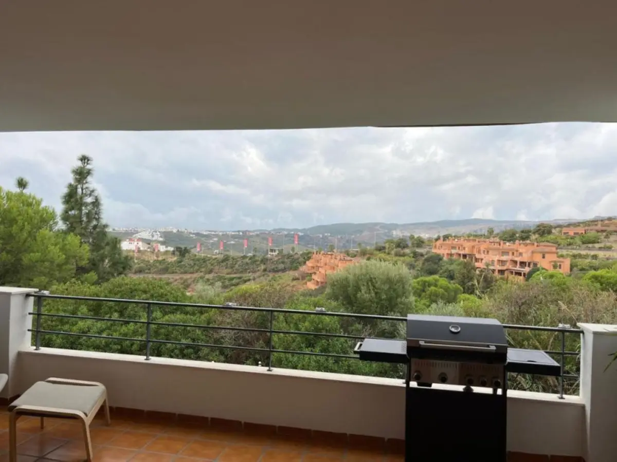 Middle Floor Apartment for sale in Doña Julia — photo 1