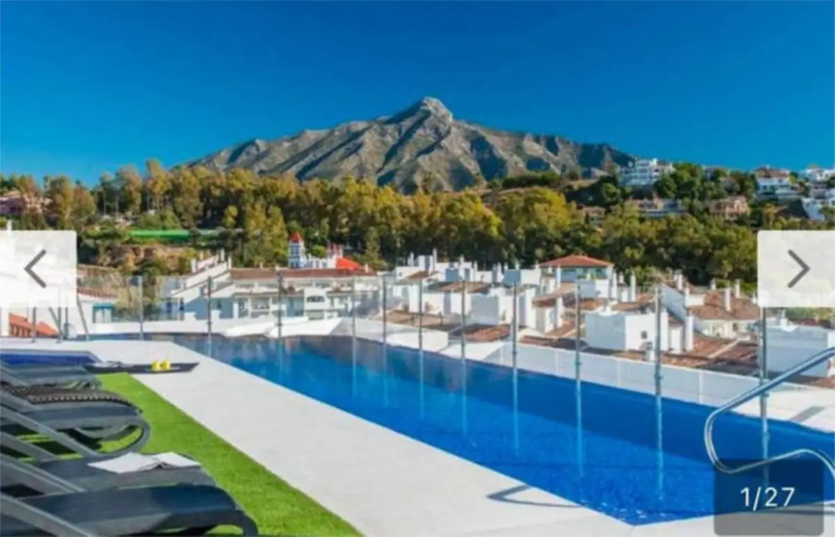 Middle Floor Apartment for sale in Nueva Andalucía — photo 1