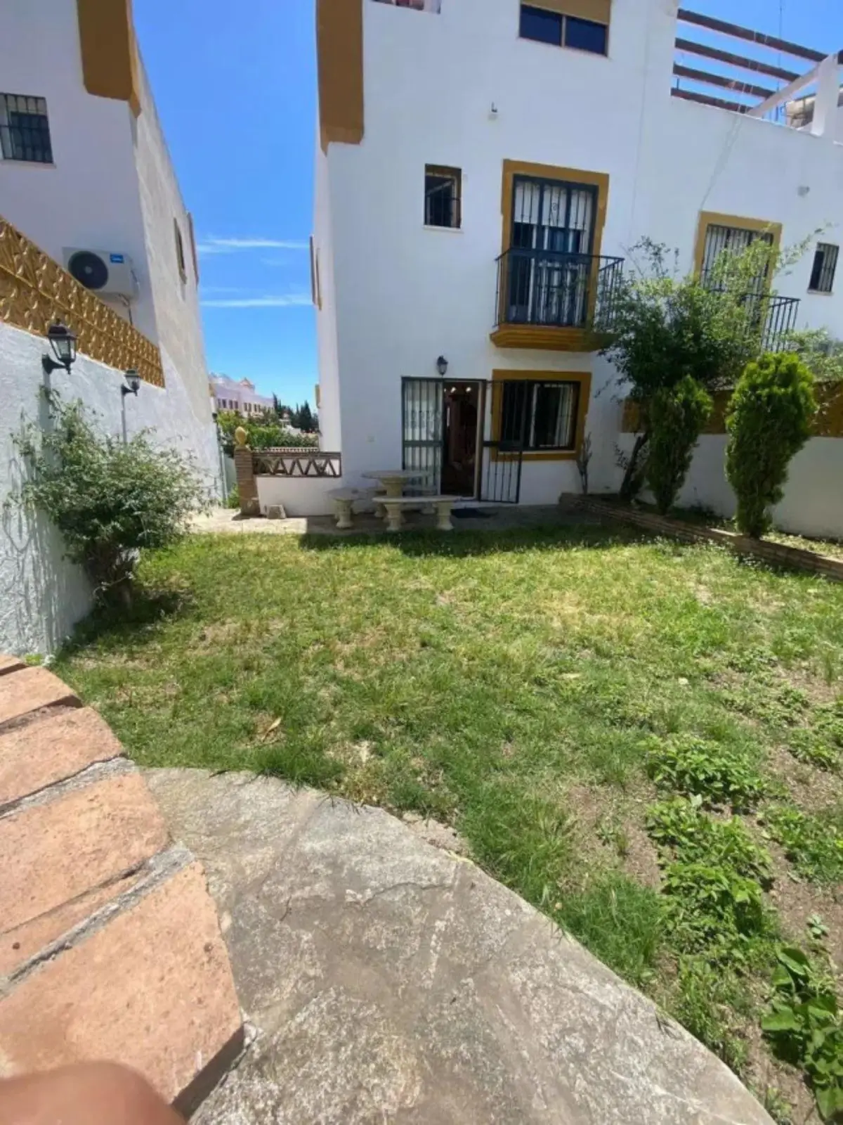 Semi-Detached House for sale in Marbella — photo 1
