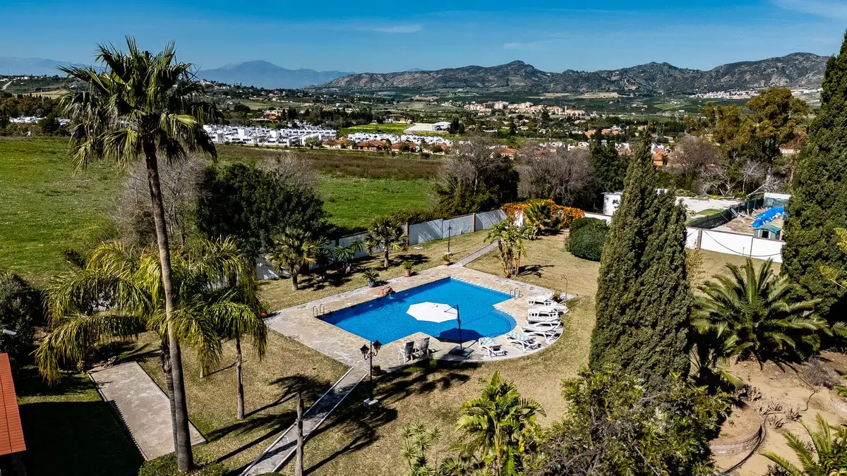 Detached Villa for sale in Alhaurín de la Torre — photo 1
