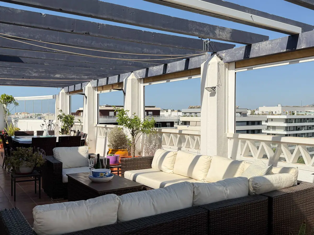 Penthouse for sale in La Campana — photo 1