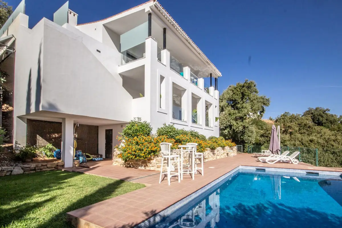 Detached Villa for sale in La Mairena — photo 1