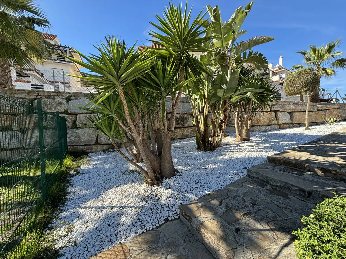 Middle Floor Apartment for sale in La Duquesa — photo 1