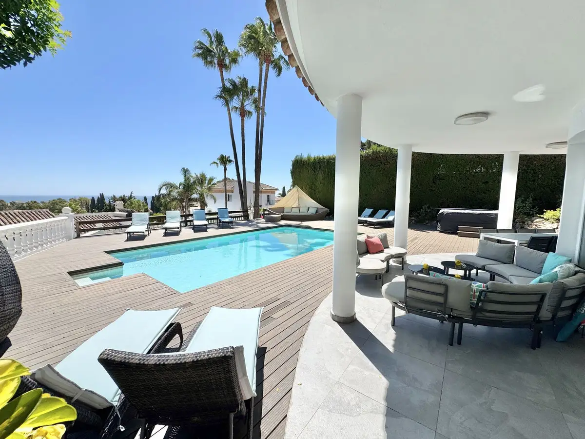 Detached Villa for sale in La Cala de Mijas — photo 1