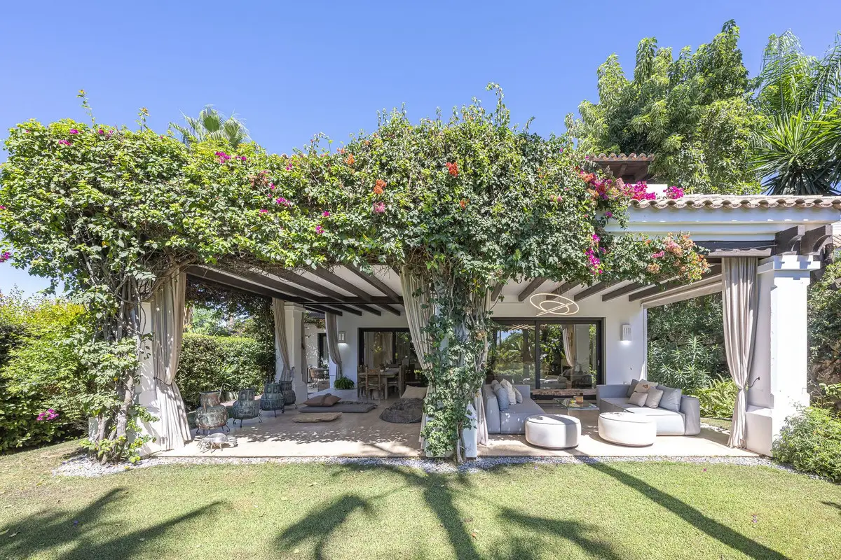 Detached Villa for sale in The Golden Mile — photo 1