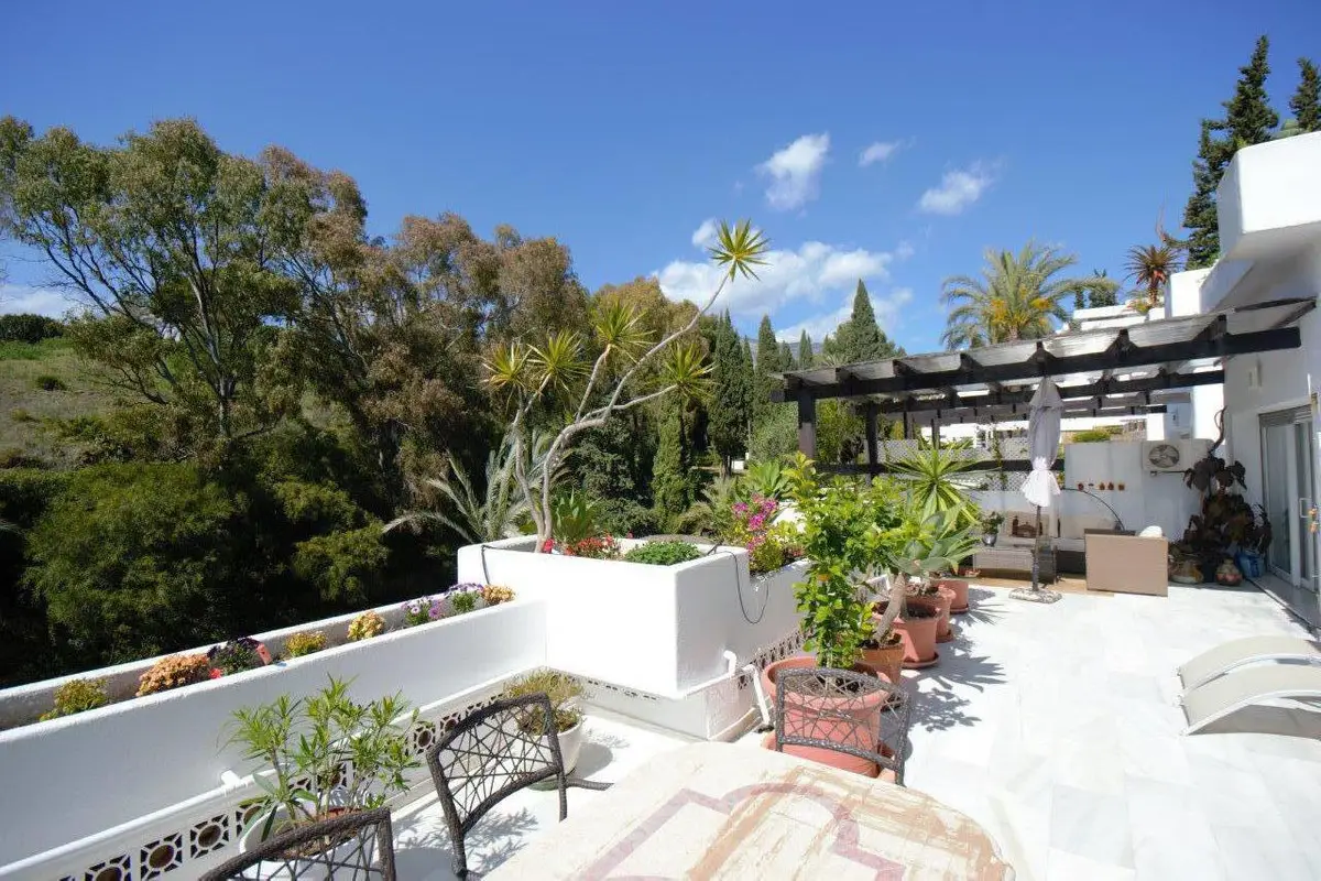 Middle Floor Apartment for sale in The Golden Mile — photo 1