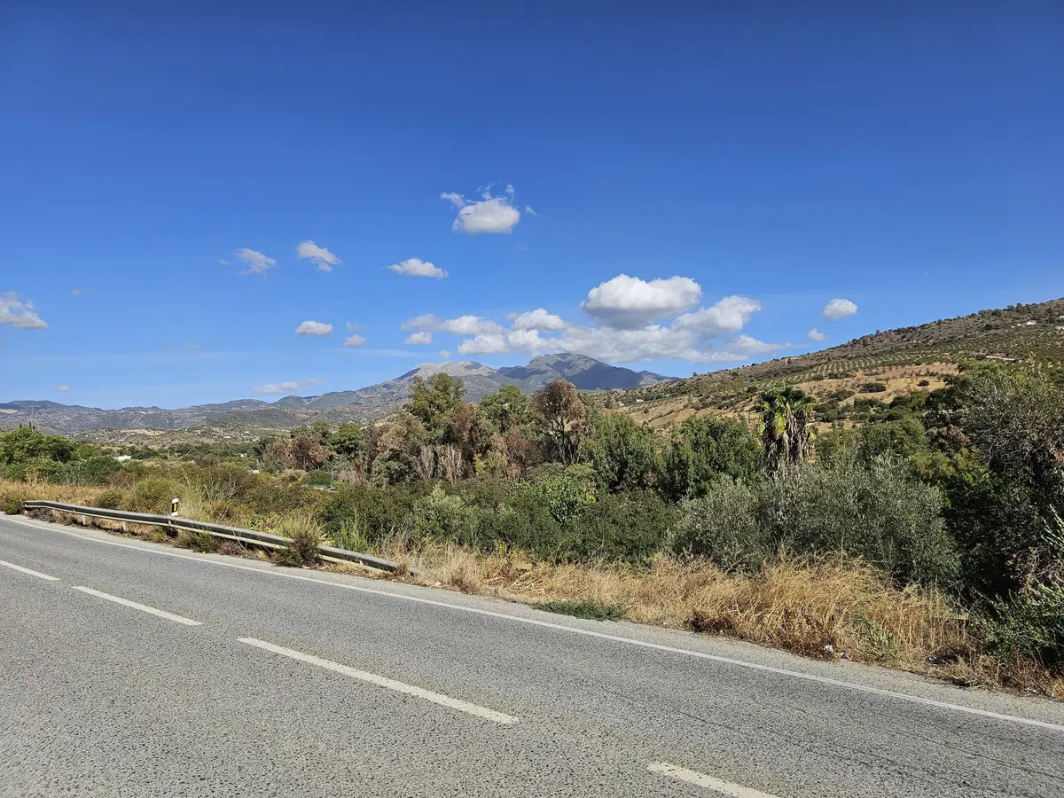 Detached Villa for sale in Guaro — photo 1