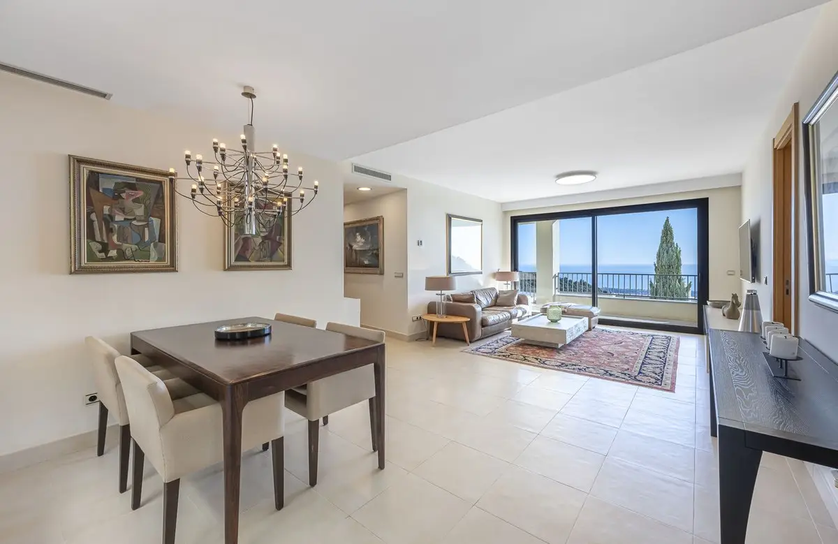 Middle Floor Apartment for sale in Altos de los Monteros — photo 1