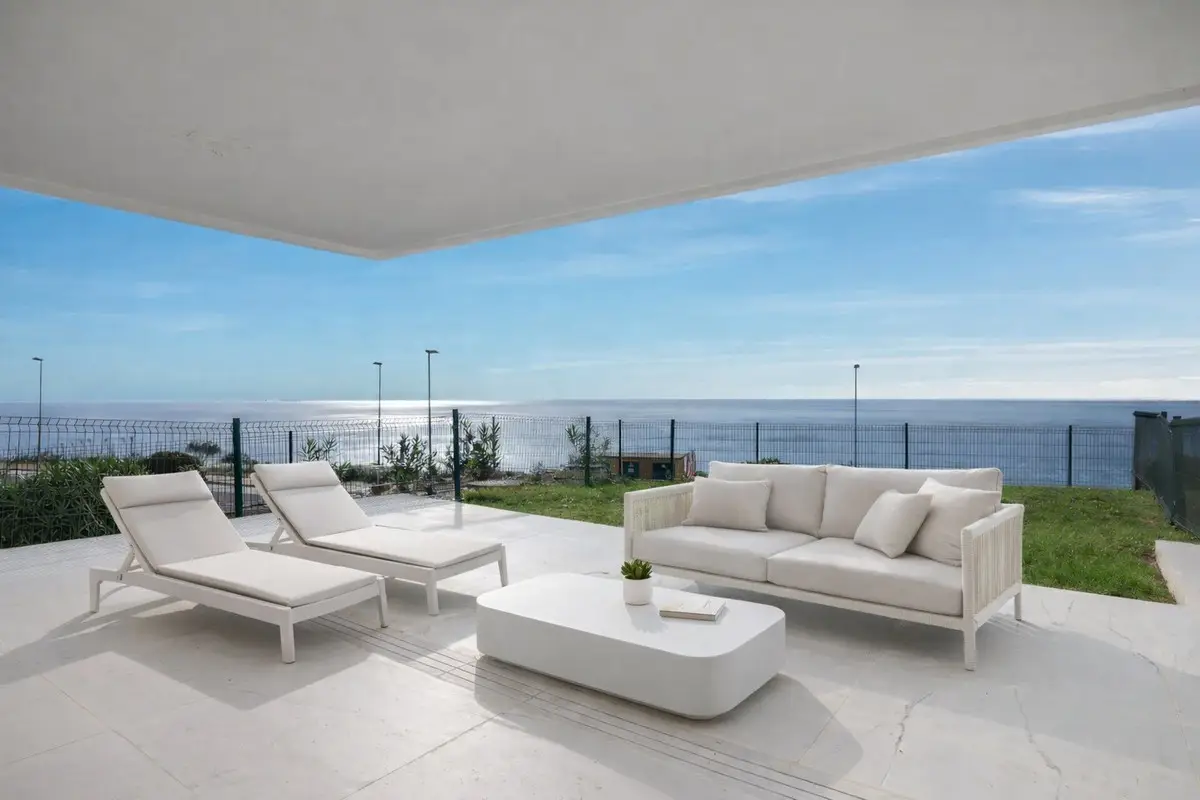 Ground Floor Apartment for sale in Casares — photo 1
