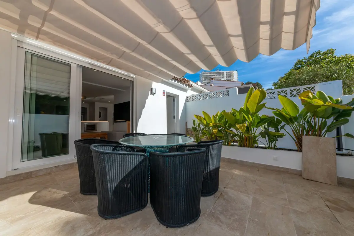 Townhouse for sale in Nueva Andalucía — photo 1