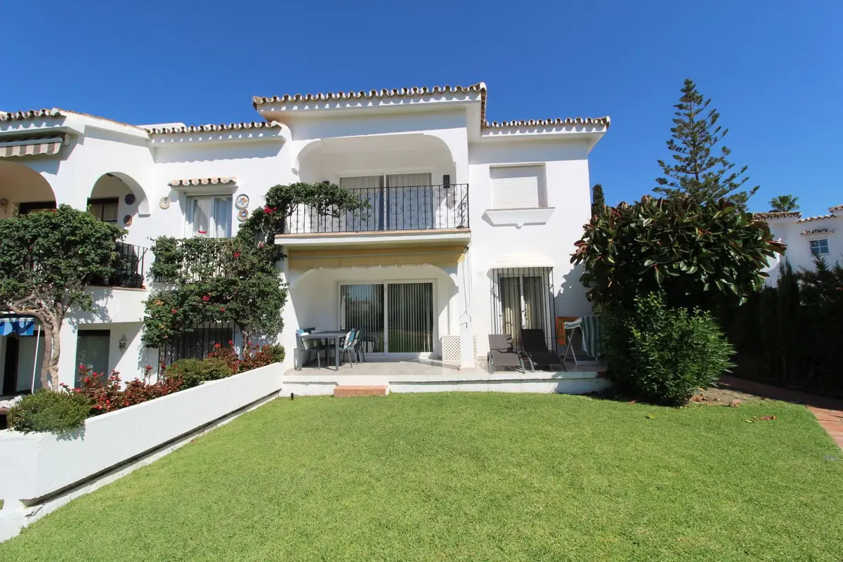 Ground Floor Apartment for sale in El Paraiso — photo 1