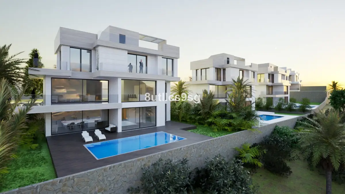 Detached Villa for sale in Estepona — photo 1