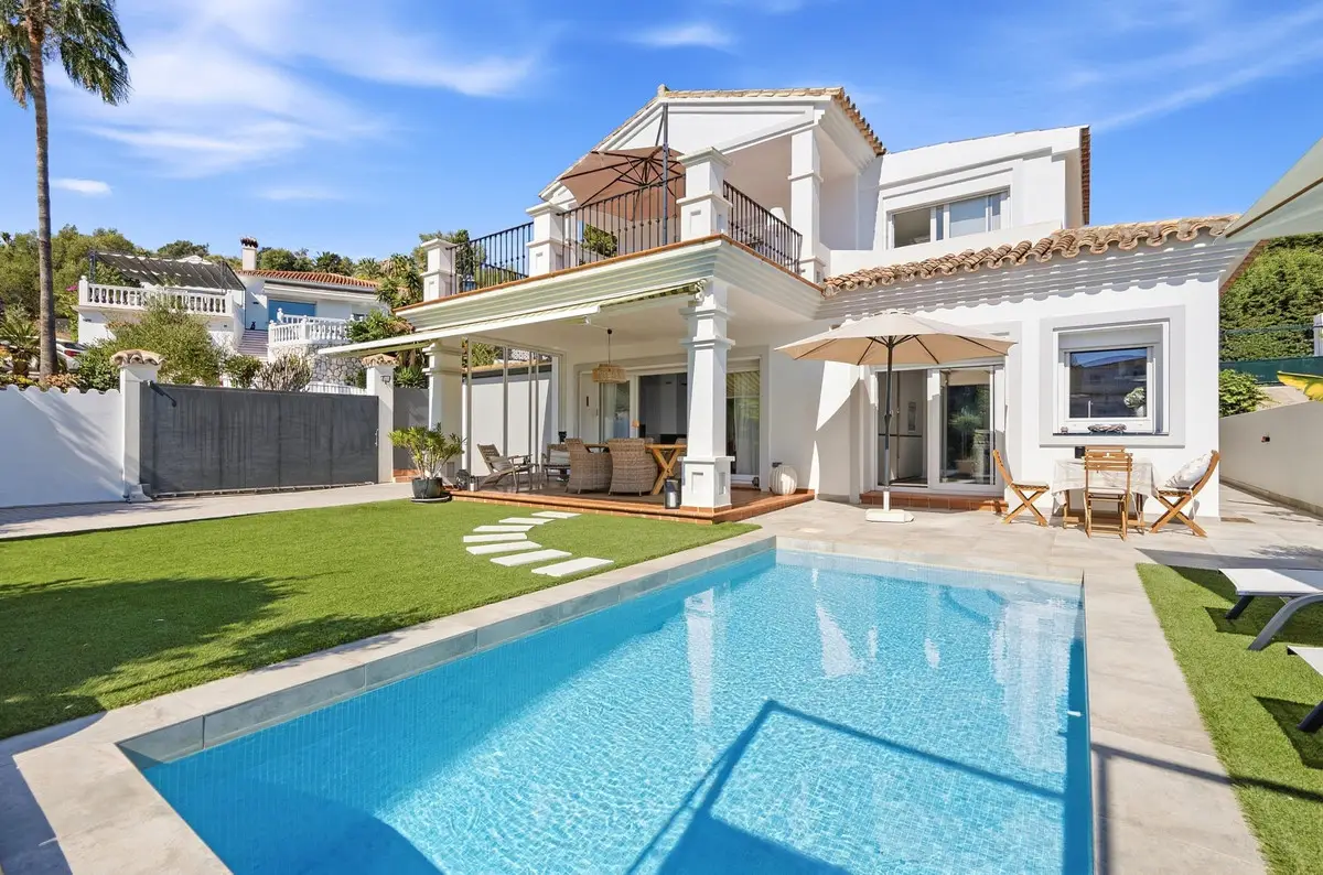 Detached Villa for sale in Cerros del Aguila — photo 1