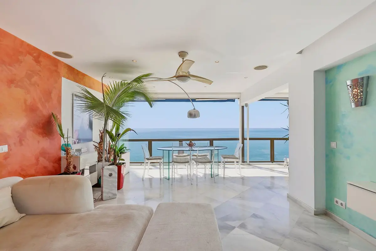 Middle Floor Apartment for sale in Benalmadena Costa — photo 1
