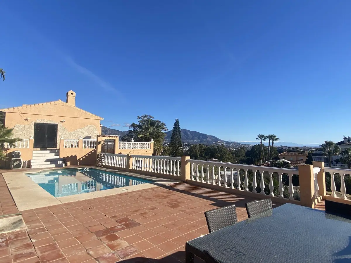 Detached Villa for sale in Mijas Costa — photo 1