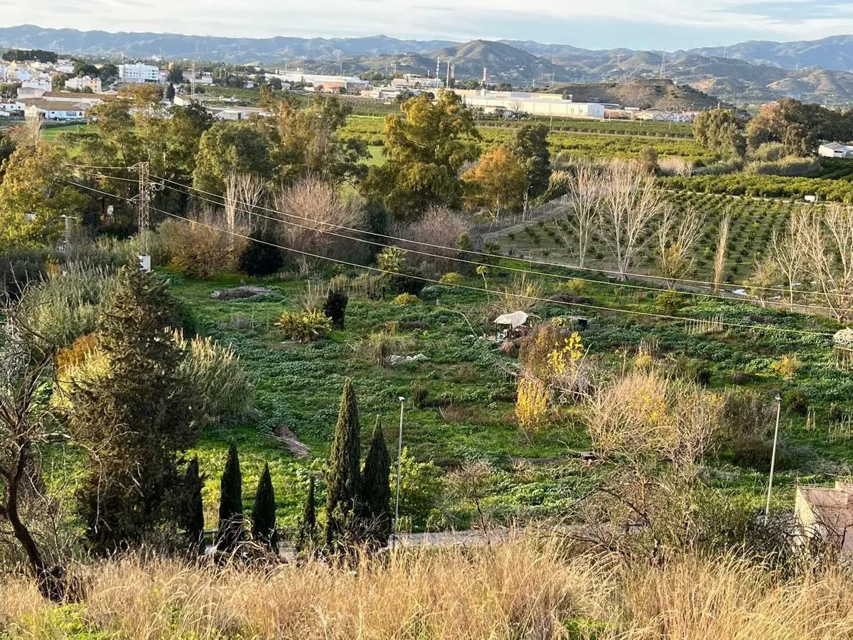 Land for sale in Campanillas — photo 1
