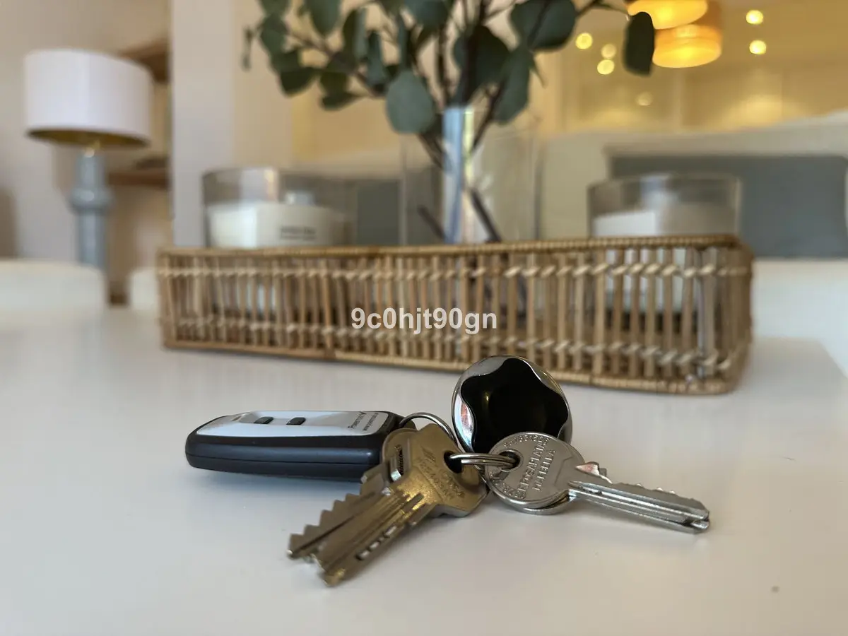 Middle Floor Apartment for sale in Elviria — photo 1
