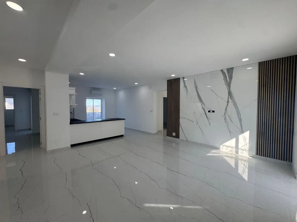 Penthouse for sale in Alhaurín el Grande — photo 1