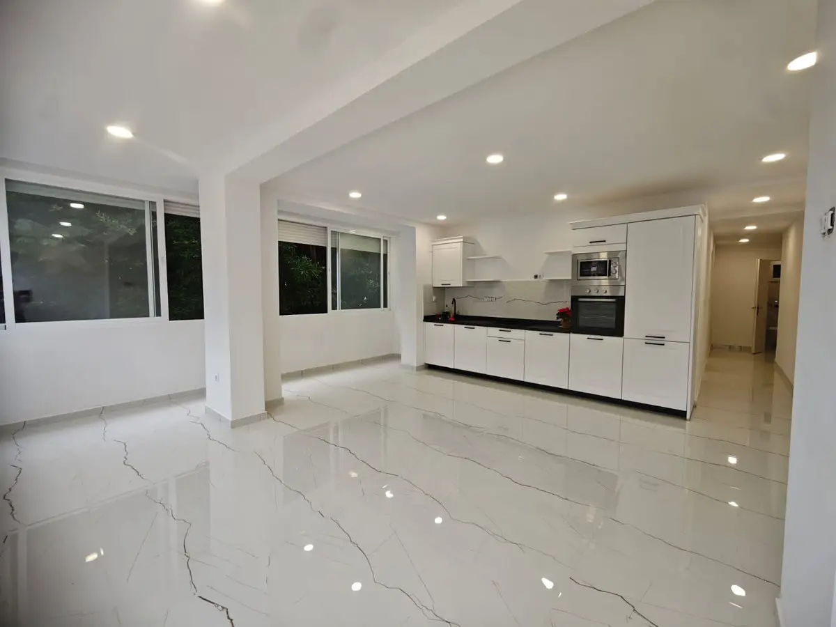 Middle Floor Apartment for sale in Marbella — photo 1
