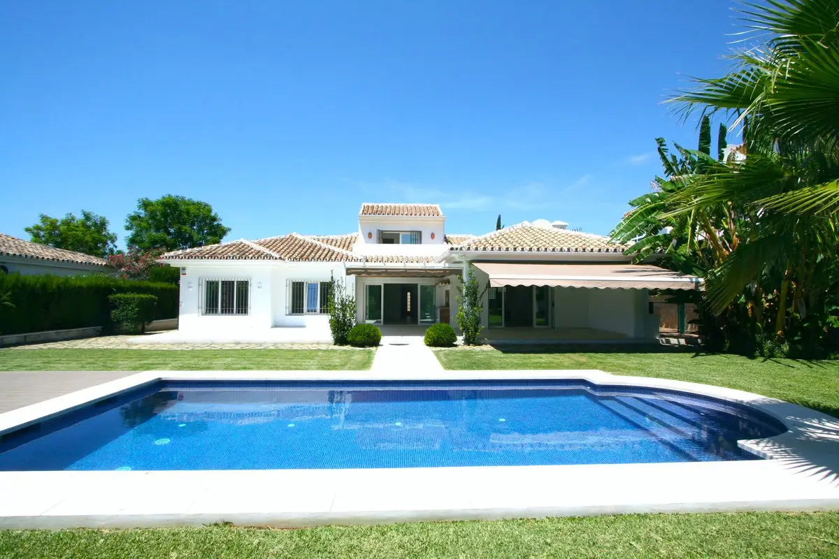 Detached Villa for sale in Mijas Golf — photo 1