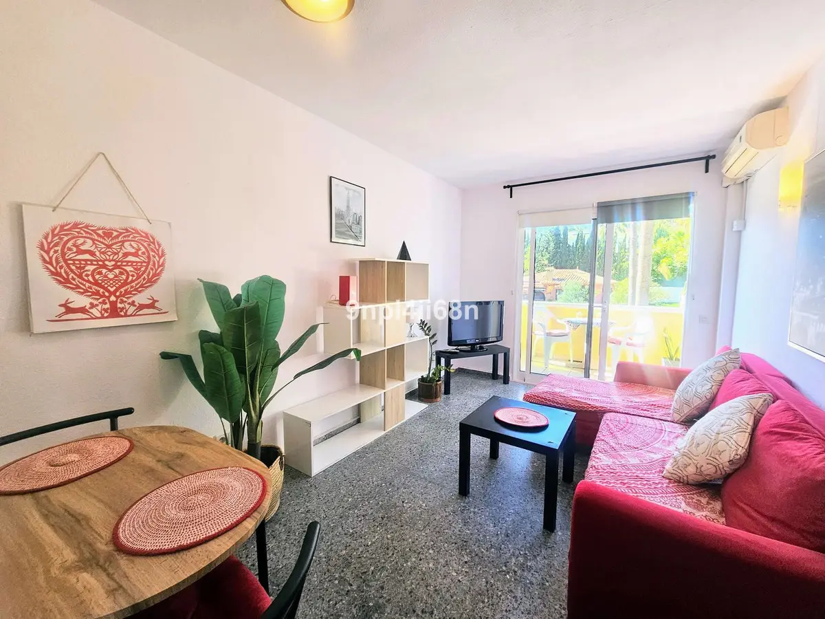 Middle Floor Apartment for sale in Artola — photo 1