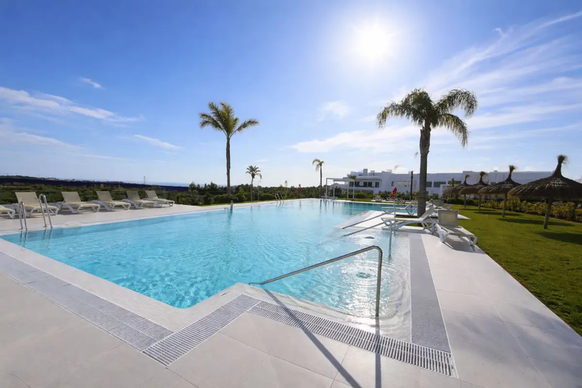 Ground Floor Apartment for sale in Casares — photo 1