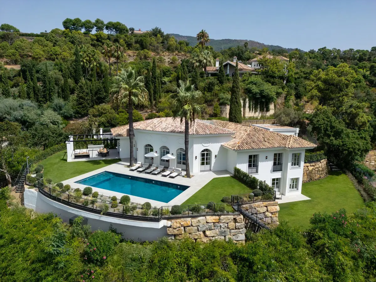 Detached Villa for sale in La Zagaleta — photo 1