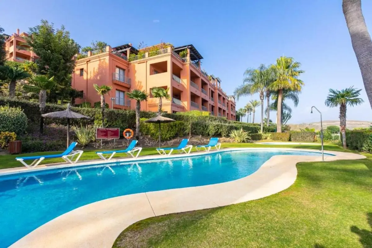 Middle Floor Apartment for sale in Los Flamingos — photo 1