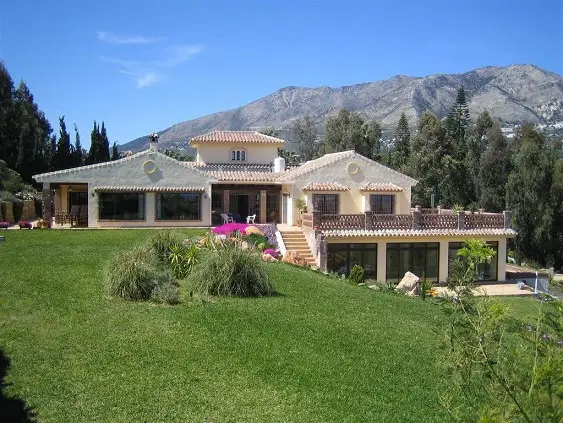 Detached Villa for sale in Mijas — photo 1