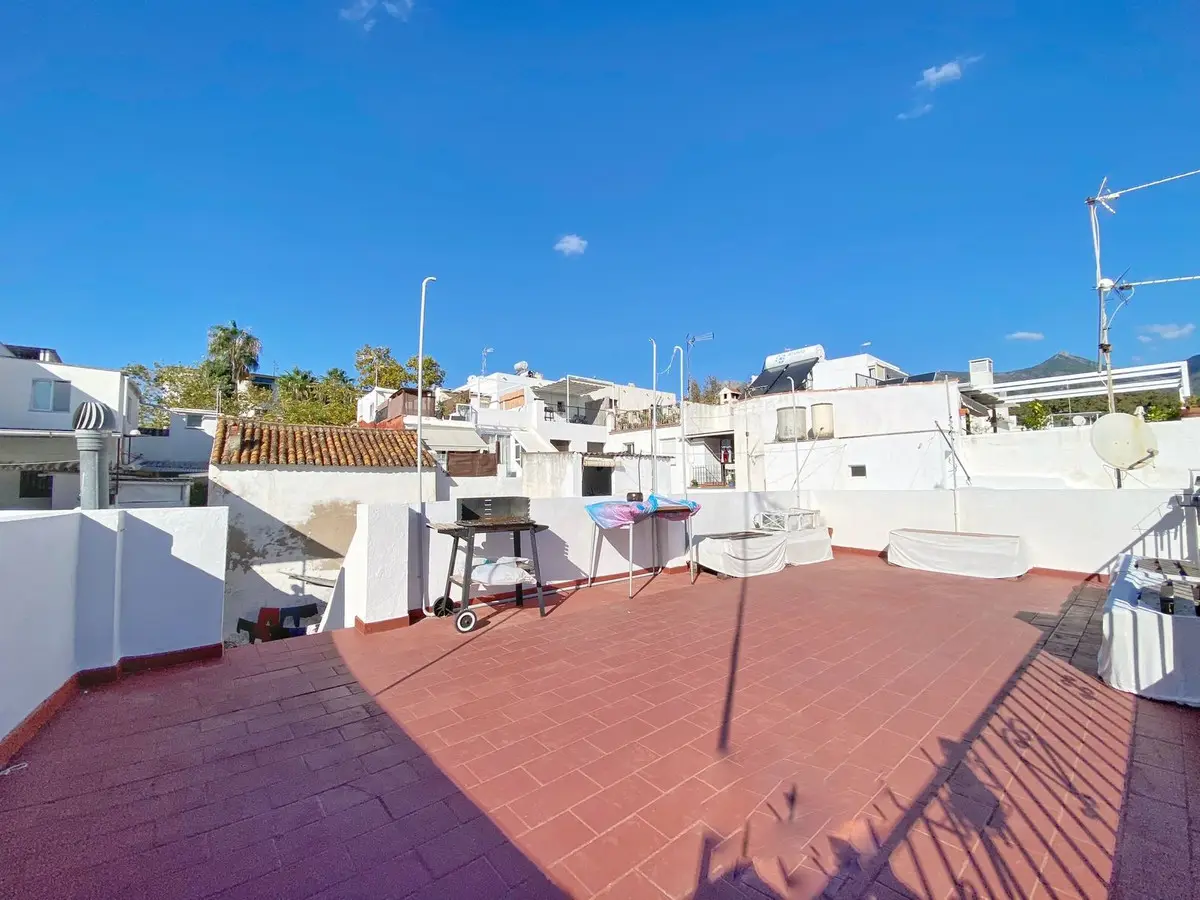 Townhouse for sale in Marbella — photo 1