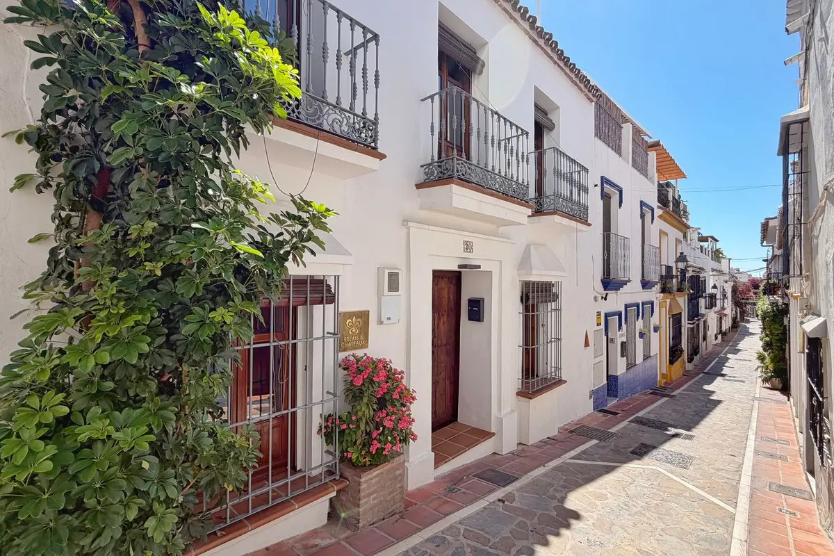 Townhouse for sale in Marbella — photo 1