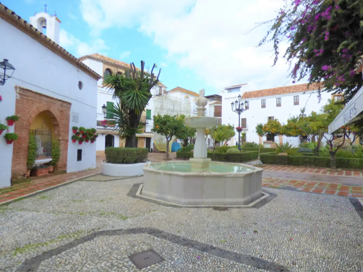 Townhouse for sale in Marbella — photo 1