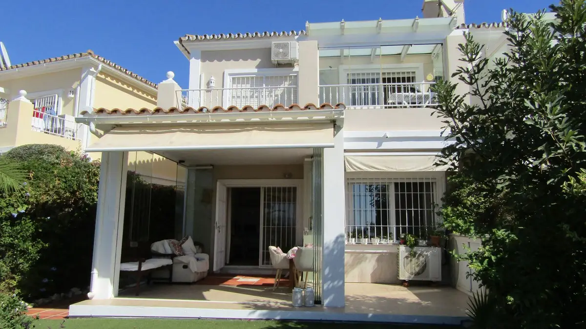 Semi-Detached House for sale in Mijas — photo 1
