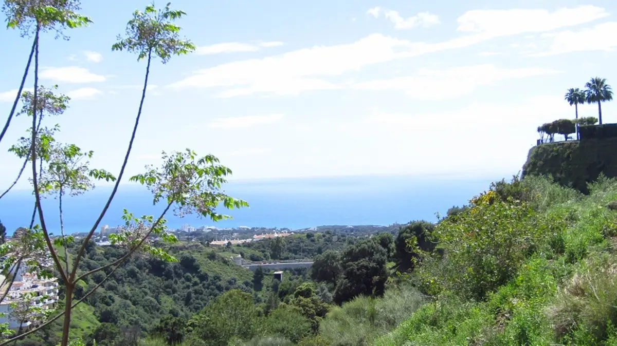 Ground Floor Apartment for sale in Calahonda — photo 1