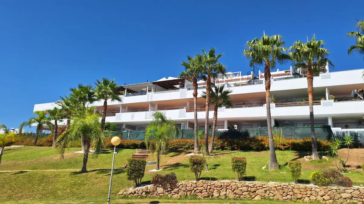 Middle Floor Apartment for sale in Casares Playa — photo 1