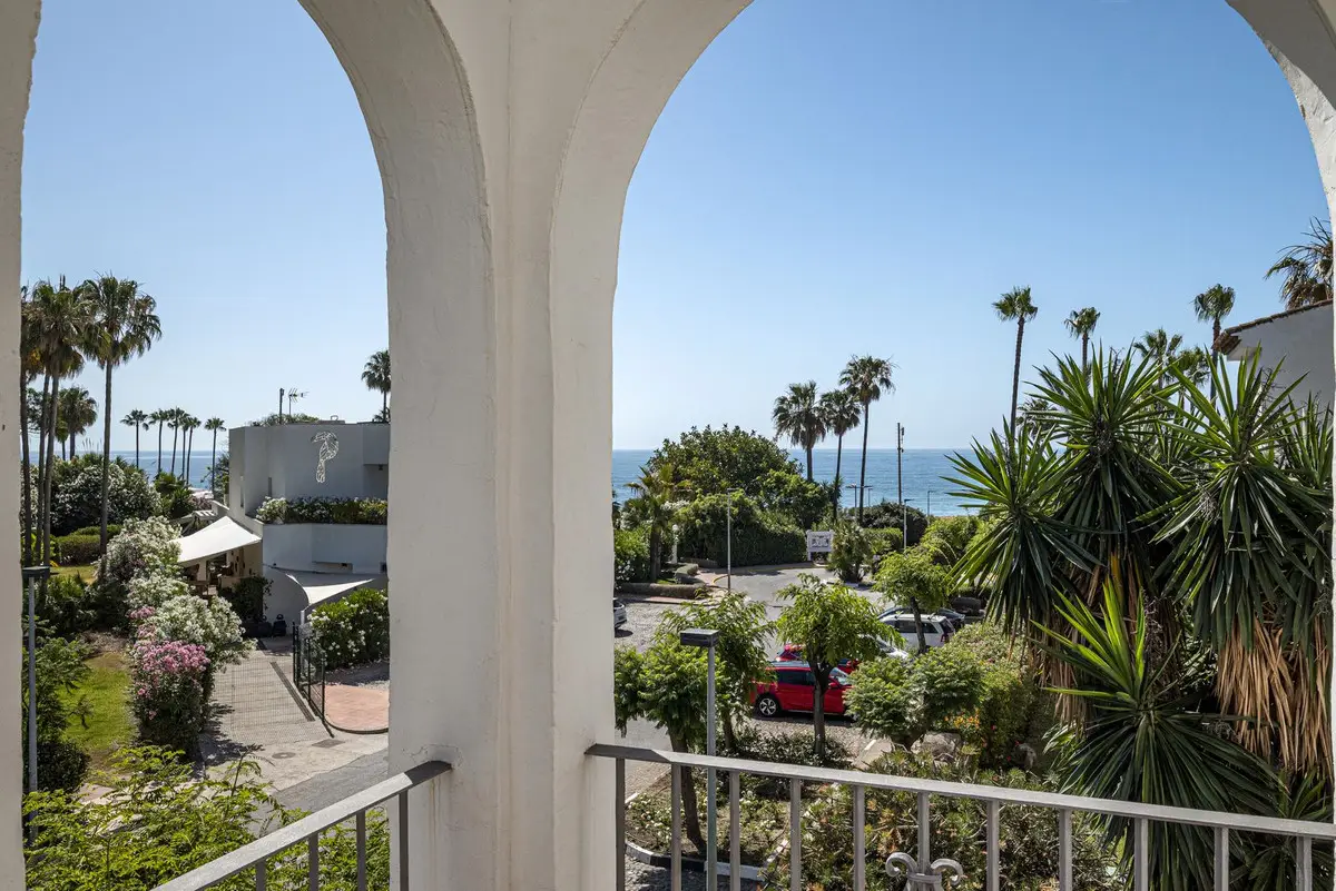 Top Floor Apartment for sale in Costalita — photo 1