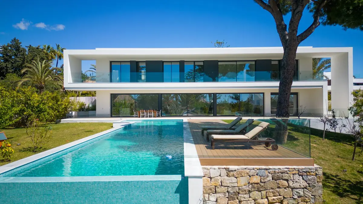 Detached Villa for sale in Marbesa — photo 1