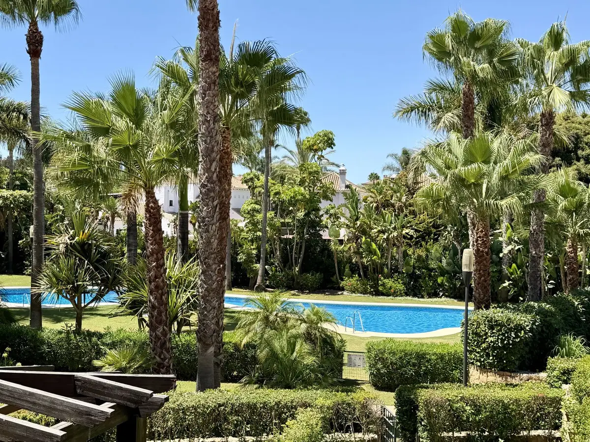 Top Floor Apartment for sale in Puerto Banús — photo 1