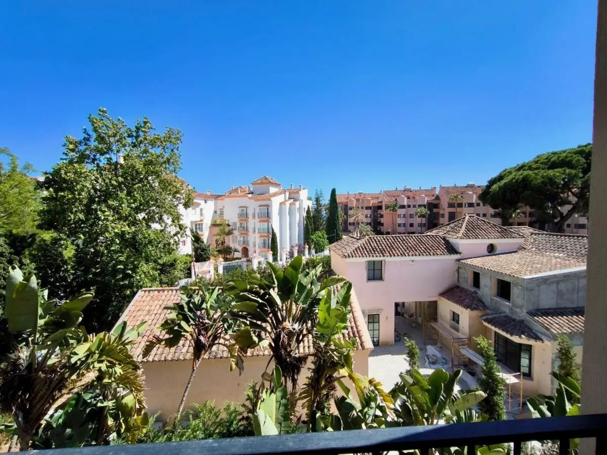 Penthouse for sale in Puerto Banús — photo 1