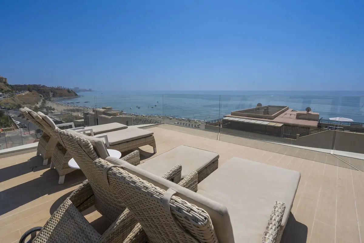 Penthouse for sale in Fuengirola — photo 1