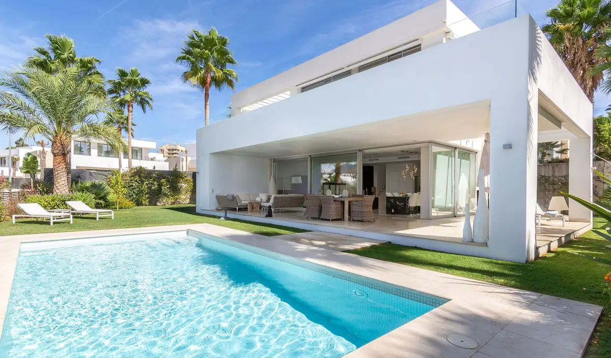 Detached Villa for sale in Río Real — photo 1