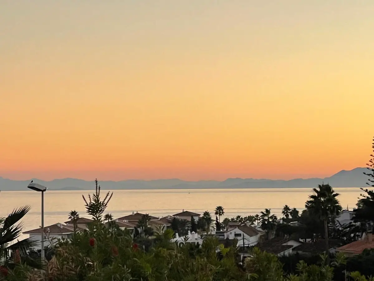 Townhouse for sale in Estepona — photo 1