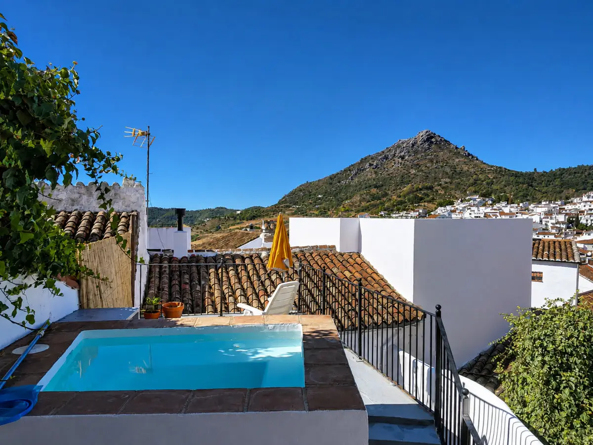 Townhouse for sale in Gaucín — photo 1